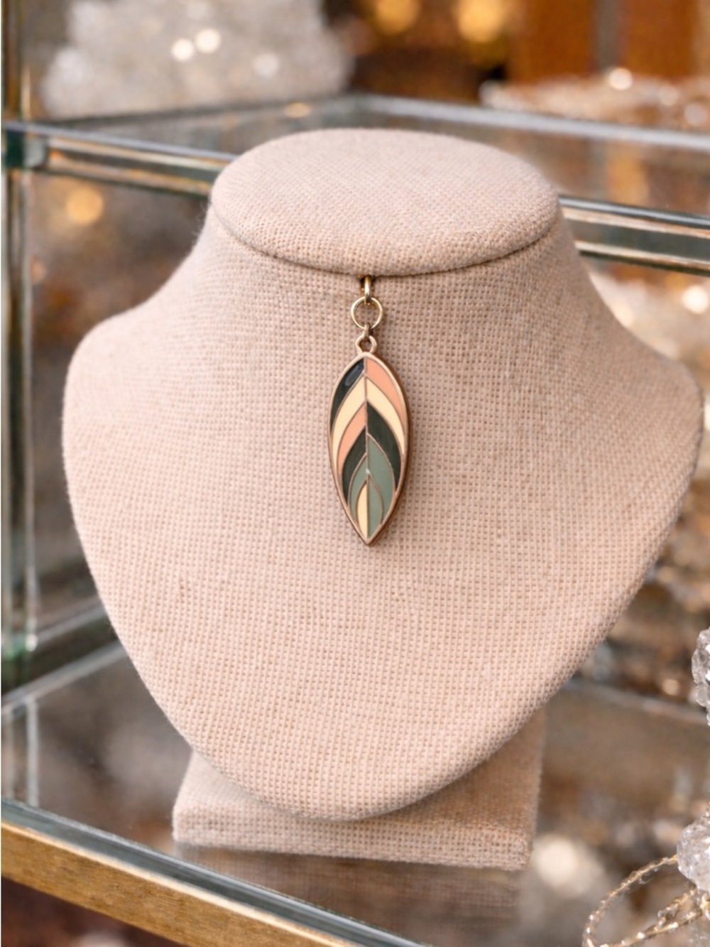 Leaf Enamel Pendant Gold Tone Green Pink Geometric Botanical - Picture 2 of 4